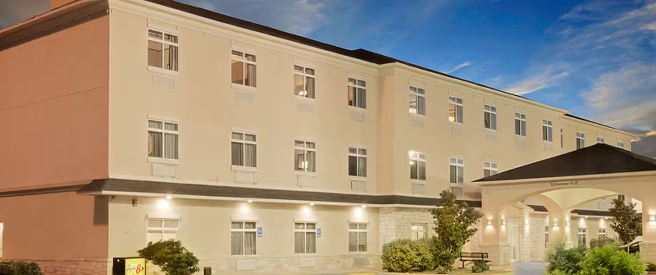 Beautiful Hotel Exterior